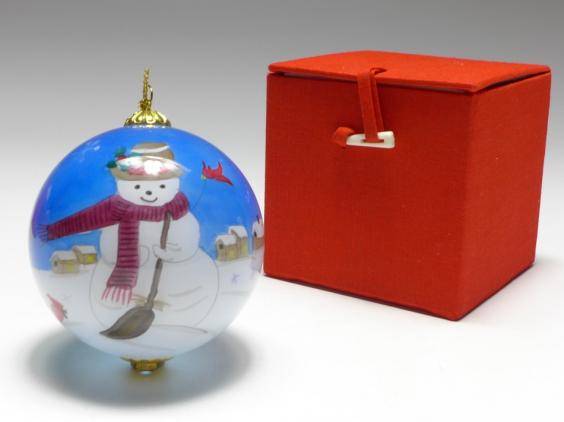 Weihnachtskugel Schneemann, Glas bemalt, in Geschenkbox