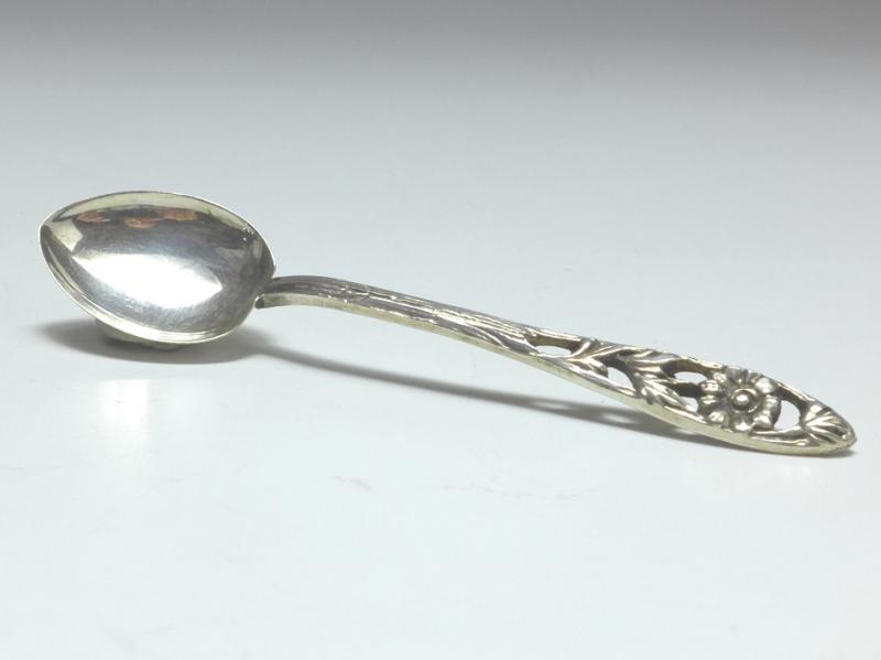 Mokkalöffel, 800er Silber, florales Dekor, L: 9 cm