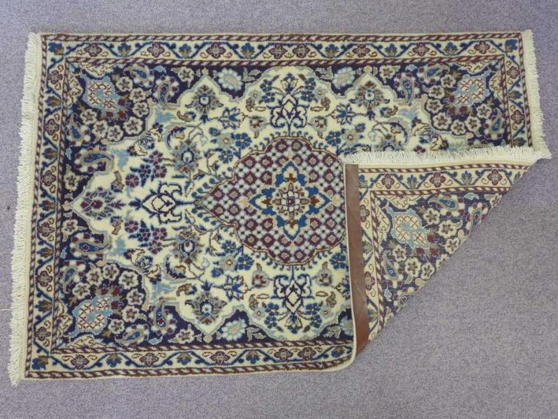 Teppich Nain, Persien, 129 x 87 cm