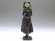 Bronzeskulptur Junge Frau, Bronzefigur, H: 18 cm